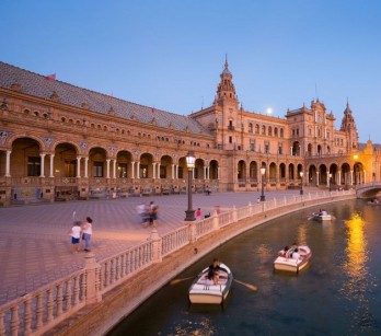 An Utterly Romantic Spain Honeymoon Tour